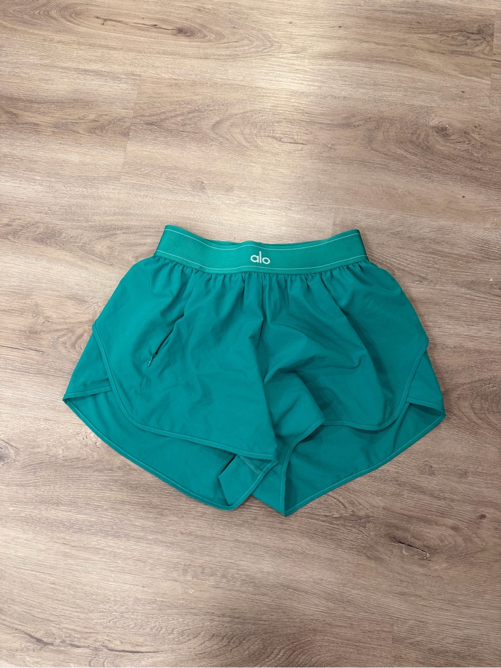 ALO Yoga Teal Green Athletic Shorts